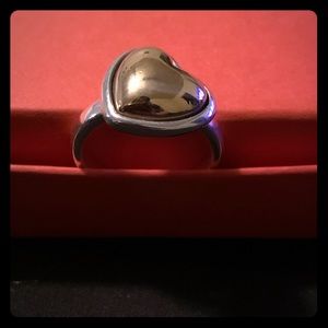 Retired James Avery Beloved Heart Ring